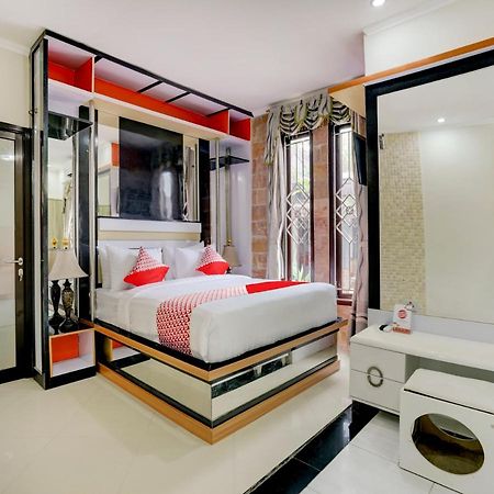 Oyo 90131 Liberty Guest House Sempidi المظهر الخارجي الصورة